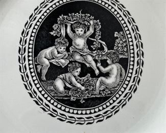 RARE Wedgwood Cipriani Cherub dinner plates … set of 10