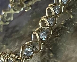 5 carat 14KT gold tennis bracelet 