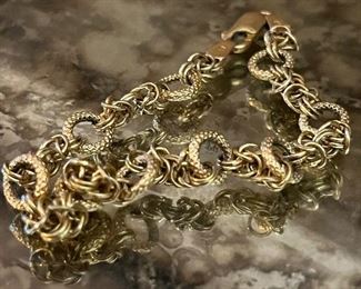 Sold gold 1940s carved gold bracelet 
