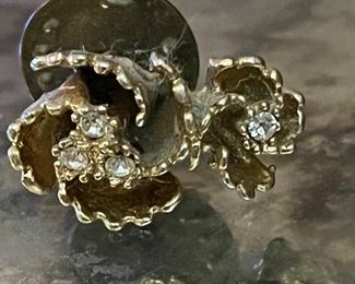 Lovely antique 14KT gold and diamond tie tack