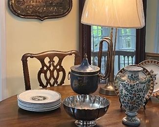 Very fine old English tailor’s sign in pressed tin and wrought iron and antique English bugle horn lamp