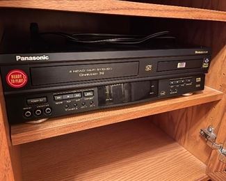 VHS cd combo player 