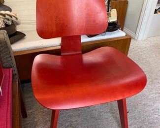 Herman Miller Eanes Chair