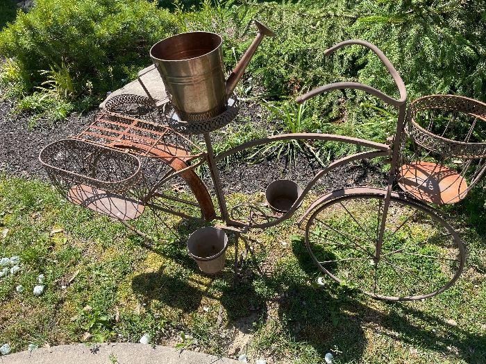 Pop Up Yankee Trace Estate Sale!! in Dayton, OH starts on 6/1/2022