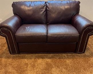 Sofa/Couch - Divani Italian Leather Love Seat