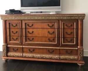 Pulaski dresser
