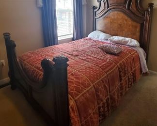 Queen complete bed only, no matching pieces