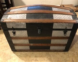 Antique trunk 