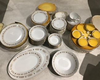 MCM set of china: Arlen pattern Glamour # 652