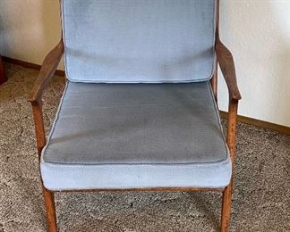 Mid-Century Lounge Chair