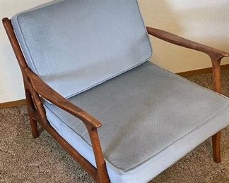 Mid-Century Lounge Chair