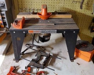 Craftsman Router and Router Table And Clamps