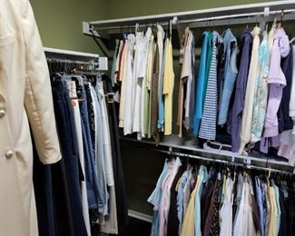 Lots of Ladies Clothes- Mostly Size 6 and 8