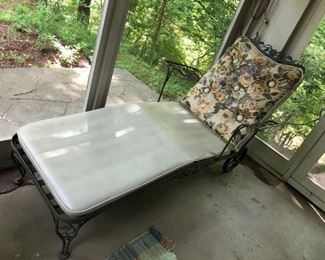 Vintage Chaise