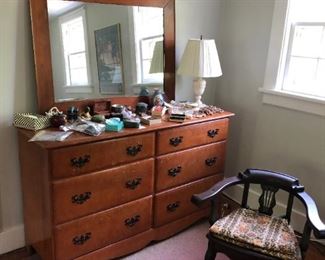 Dresser w/ Mirror
