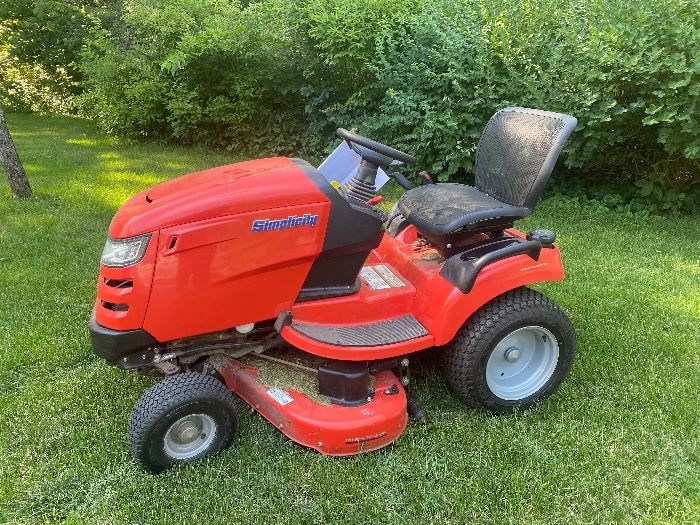 

2016 Simplicity 44in Riding Lawn Mower, 166 hrs 