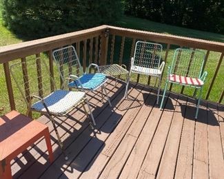 Vintage metal outdoor patio chairs and table