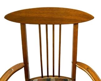 479 Broyhill Sculptra Table and Chairs Detail 4