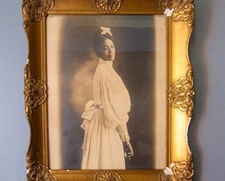 Wonderful Elegant & Early Image