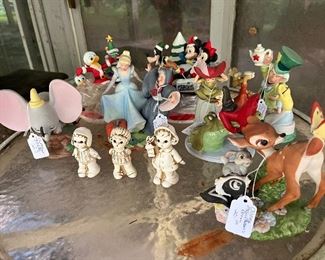 Disney "Magical Memories" and "Collection Christmas" figures and Wolin Japan figures