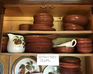 DANBY 12 PC DISH SET…