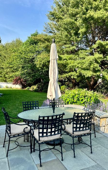 Brown Jordan Patio Table & 6 Armchairs with Umbrella      Table - 72"l x 48"w x 29"h                                                                           Armchairs - 21.5"l x 19"w x 36"h