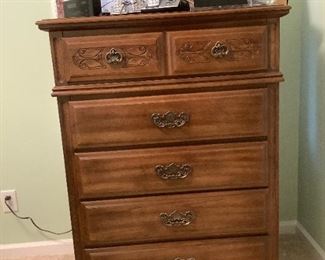 Queen bedroom chest of drawers.  