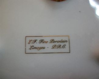 Mark on bottom of pitcher