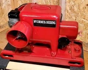 Vintage McCormick-Deering International Harvester Hit & Miss Engine.