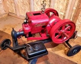 William Gallow Company Hit & Miss Engine.