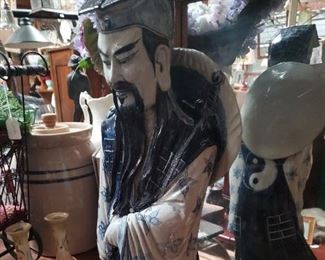 decor oriental statue