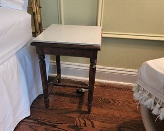 18" high x 13" square