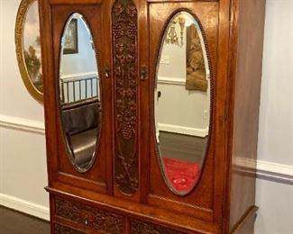 Antique Oak wardrobe