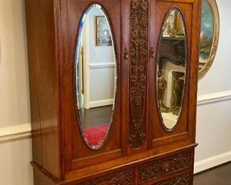 Antique Oak wardrobe