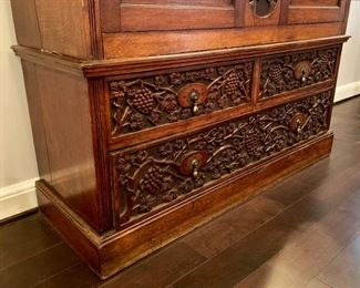 Antique Oak wardrobe