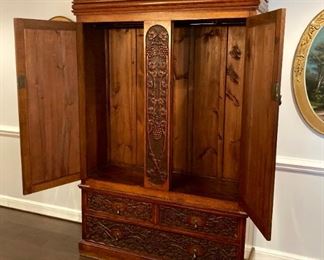 Antique Oak wardrobe