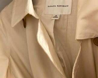 Designer and casual women's clothing, including Synergy Organic, Nahdree, Studio by Searle, Banana Republic, Brooks Brothers, Ralph Lauren, Meyer's, Izod, Tommy Hilfiger, The North Face, Lilly Pulitzer, L.L. Bean, Moulinette Souers, The Limited, J. Crew, Limited Express and many more!