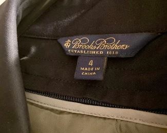 Designer and casual women's clothing, including Synergy Organic, Nahdree, Studio by Searle, Banana Republic, Brooks Brothers, Ralph Lauren, Meyer's, Izod, Tommy Hilfiger, The North Face, Lilly Pulitzer, L.L. Bean, Moulinette Souers, The Limited, J. Crew, Limited Express and many more!