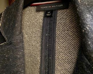 Designer and casual women's clothing, including Synergy Organic, Nahdree, Studio by Searle, Banana Republic, Brooks Brothers, Ralph Lauren, Meyer's, Izod, Tommy Hilfiger, The North Face, Lilly Pulitzer, L.L. Bean, Moulinette Souers, The Limited, J. Crew, Limited Express and many more!