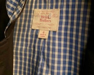 Designer and casual women's clothing, including Synergy Organic, Nahdree, Studio by Searle, Banana Republic, Brooks Brothers, Ralph Lauren, Meyer's, Izod, Tommy Hilfiger, The North Face, Lilly Pulitzer, L.L. Bean, Moulinette Souers, The Limited, J. Crew, Limited Express and many more!