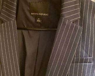 Designer and casual women's clothing, including Synergy Organic, Nahdree, Studio by Searle, Banana Republic, Brooks Brothers, Ralph Lauren, Meyer's, Izod, Tommy Hilfiger, The North Face, Lilly Pulitzer, L.L. Bean, Moulinette Souers, The Limited, J. Crew, Limited Express and many more!