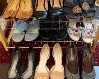 Women's shoes: dress shoes, sandals, flip-flops, sneakers, boots and more! Chanel, Coach, Ralph Lauren and Anne Klein to name a few.