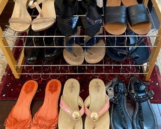 Women's shoes: dress shoes, sandals, flip-flops, sneakers, boots and more! Chanel, Coach, Ralph Lauren and Anne Klein to name a few.