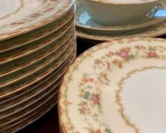 Noritake Columbine China #3803 62 pieces