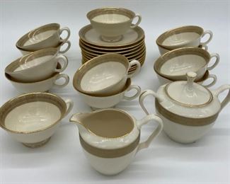 Lenox Greenfield 26 pieces