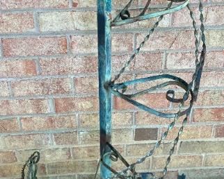 Metal 5-tiered plant stand