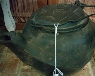Cast iron kettle