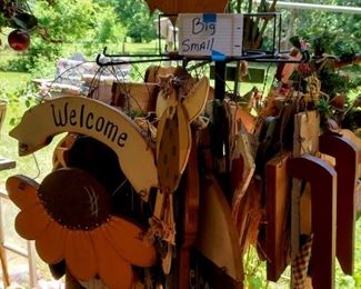 Wood yard signs decor 