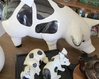Pig and farm decor