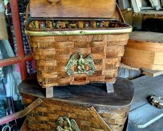 Vintage picnic baskets 